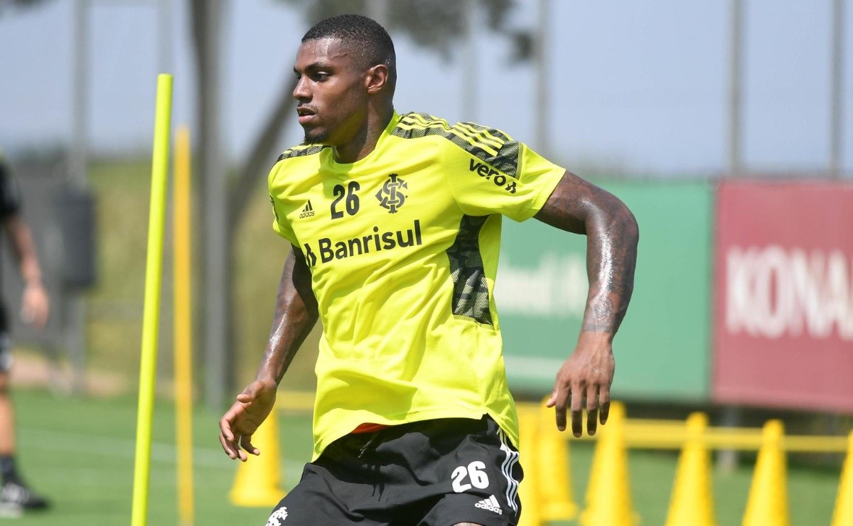 Com Wesley Moraes, Inter terá disputa pela camisa 9 na temporada 2022