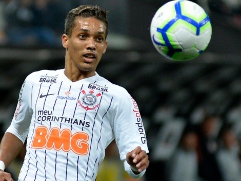 “Empréstimo até 2022”; Corinthians não para em Pedrinho e pode dar chapéu em rivais por atacante de 25 anos