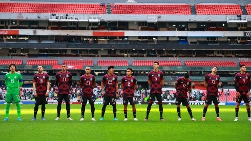La selección mexicana contra Costa Rica ante un grupo reducido de aficionados.