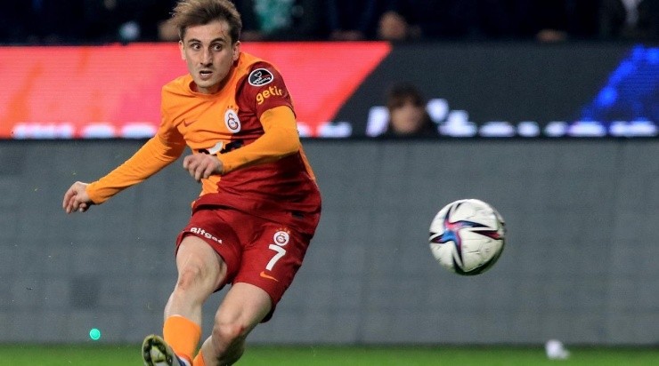 Kerem Akturkoglu (7) of Galatasaray (Photo by Serhat Cetinkaya/Anadolu Agency via Getty Images)