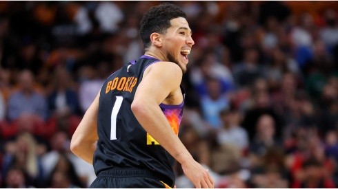 Devin Booker es la figura de los Suns en Playoffs.