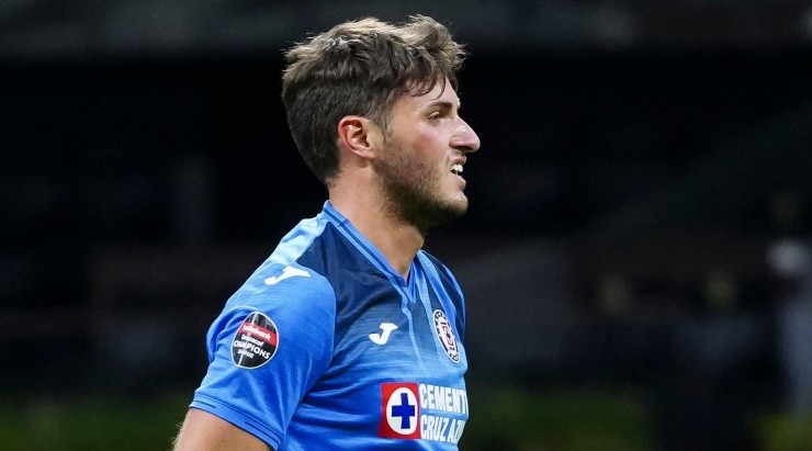 Santi Giménez, en lamento tras fallar una ocasión. (Imago 7