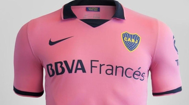 Boca Juniors go pink (Boca Juniors)