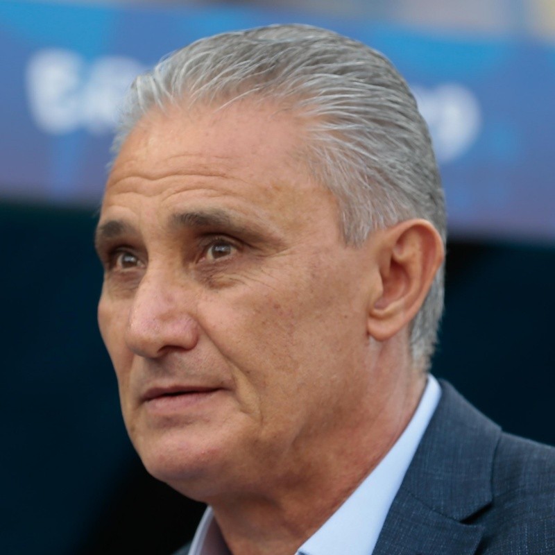 Tite rasga elogios a atacante do Flamengo e revela se será convocado