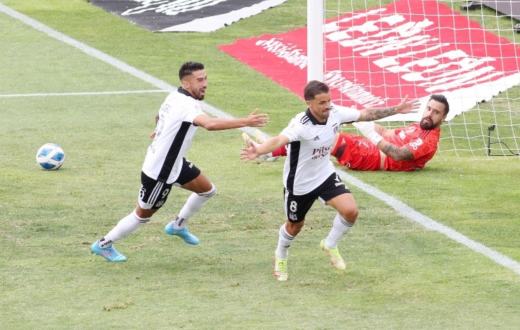 Dabrowski pide no volverse locos por el triunfo del Cacique ante la U | Foto: Agencia Uno 