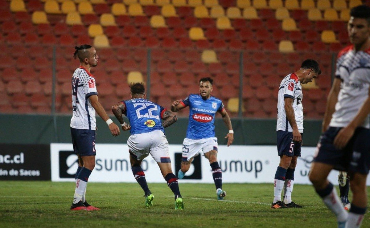 Deportes Recoleta Celebró Su Primer Gol Y Su Primera Derrota En El ...