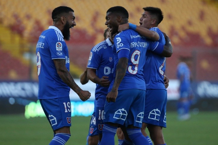 Los Azules registran un triunfo y una derrota en el Estadio Santa Laura | Foto: Agencia Uno Los Azules registran un triunfo y una derrota en el Estadio Santa Laura | Foto: Agencia Uno