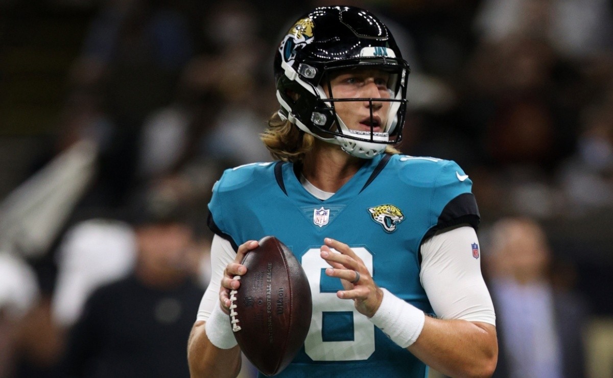 Lawrence y la defensa brillan; Jaguars vencen 23-7 a Falcons en