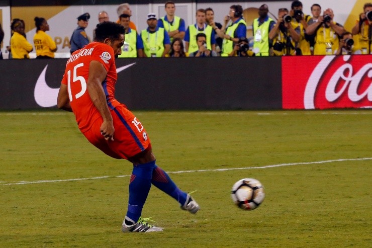 Beausejour aprobó la nomina de Lasarte para los encuentros ante Brasil y Uruguay | Foto: Agencia Uno 