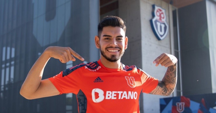 El defensor boliviano espera mejorar su nivel en la U | Foto: U. de Chile 