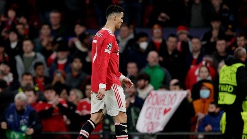 CR7 abandonando el estadio de Old Trafford.