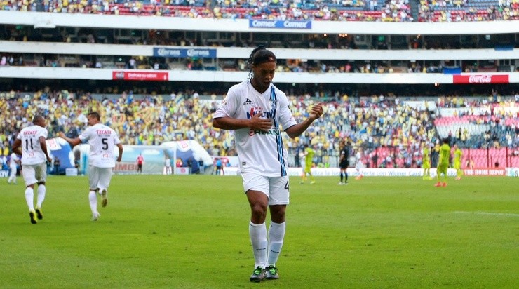 El día que Ronaldinho le ganó al América. (JAM Media)