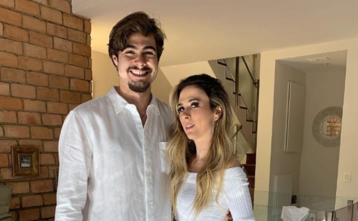 Tatá Werneck y Rafa Vitti entretienen la web con comentarios al post de Bruno Montaleone: “Pareja moderna”