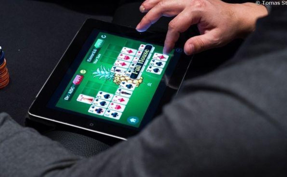 Poker online é um dos jogos virtuais mais procurados - Click Macaé Empregos