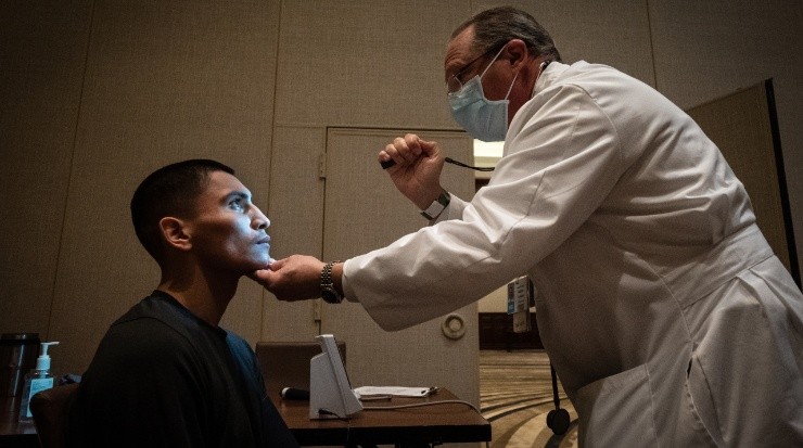 Vergil Ortiz, in a medical check before one of his fights. (Sye Williams/Golden Boy/Getty Images)