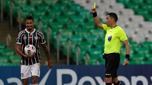 Jugador de Fluminense acusó agresión de Tobar en la Copa Libertadores.
