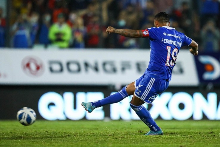 El atacante le daba la ventaja parcial a los Azules | Foto: Agencia Uno 