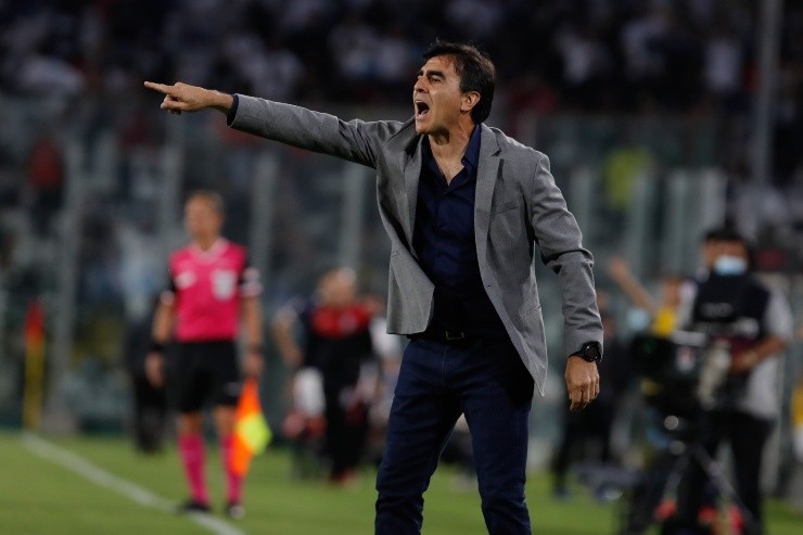 Gustavo Quinteros se muestra optimista con el nivel que muestra el Cacique | Foto: Agencia Uno 