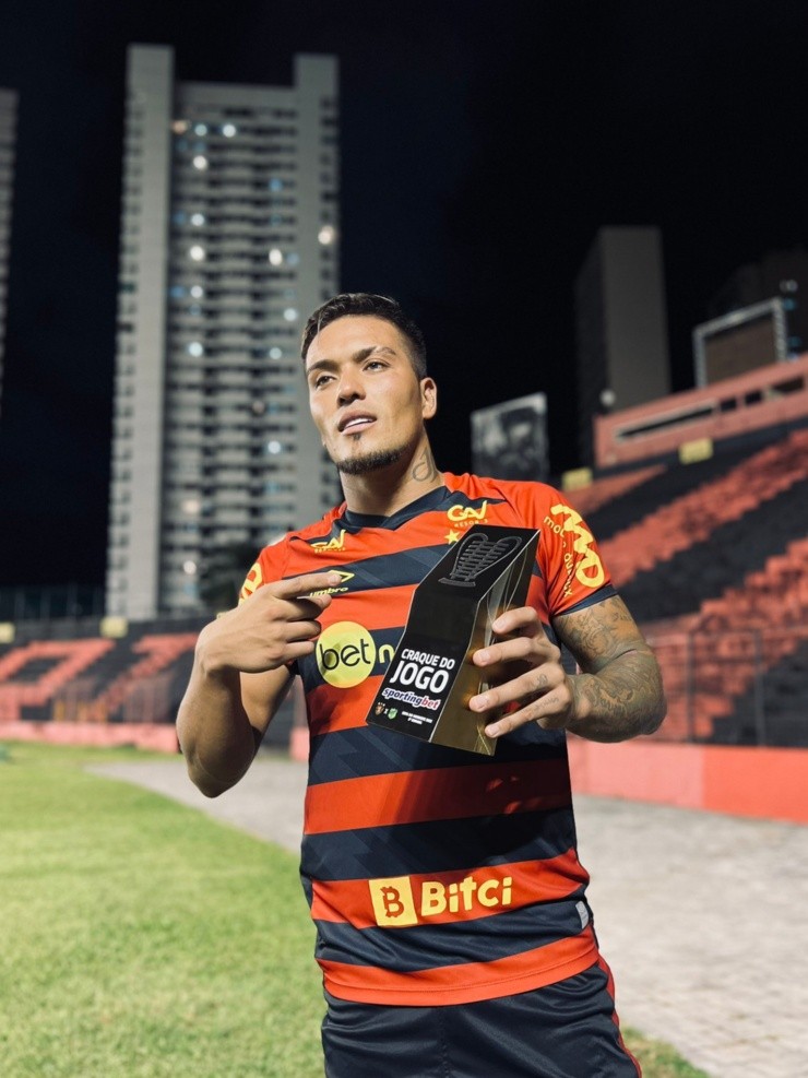 Parraguez fue escogido como la figura del encuentro | Foto: Sport Recife 