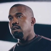 Kanye West é proibido de se apresentador no Grammy 2022