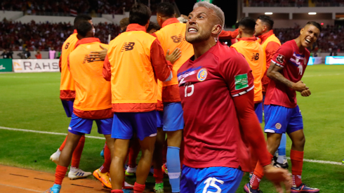 Festejo de gol de Costa Rica.