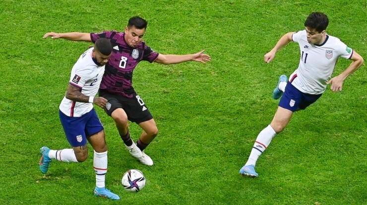 Charly Rodríguez y un buen partido. (Imago 7)