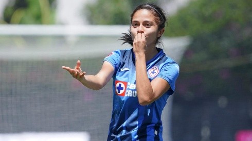 Dalia Molina firmó gol de vestidor para adelantar a Cruz Azul.