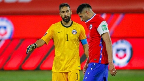 Maripán coloca preocupación en La Roja para enfrentar a Uruguay.