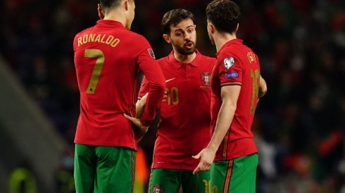 Left to right: Ronaldo, Jota and Silva of Portugal
