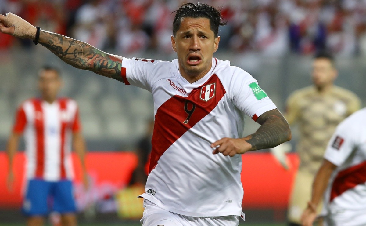 Peru beat Paraguay 2-0 to secure a playoff berth for Qatar 2022 ...