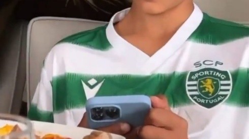 Filho de Cristiano Ronaldo se rende ao 'Luva de Pedreiro'