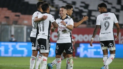 Quinteros define su formación estelar en Colo Colo para el debut en Libertadores.