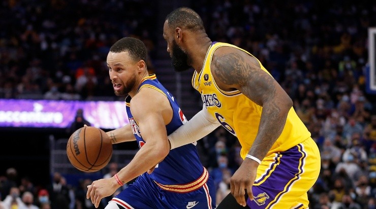 Stephen Curry y LeBron James (Getty Images)