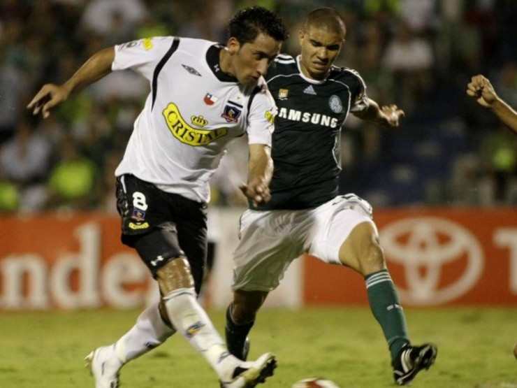 Lucas Barrios fue figura en el último triunfo del Cacique en Brasil | Foto: Archivo 