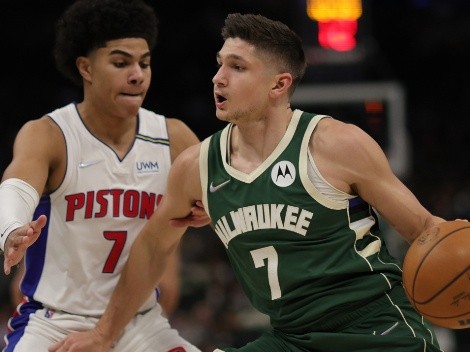 Detroit Pistons vs Milwaukee Bucks: Predictions, odds, and how to watch or live stream free 2021/22 NBA Season in the US today