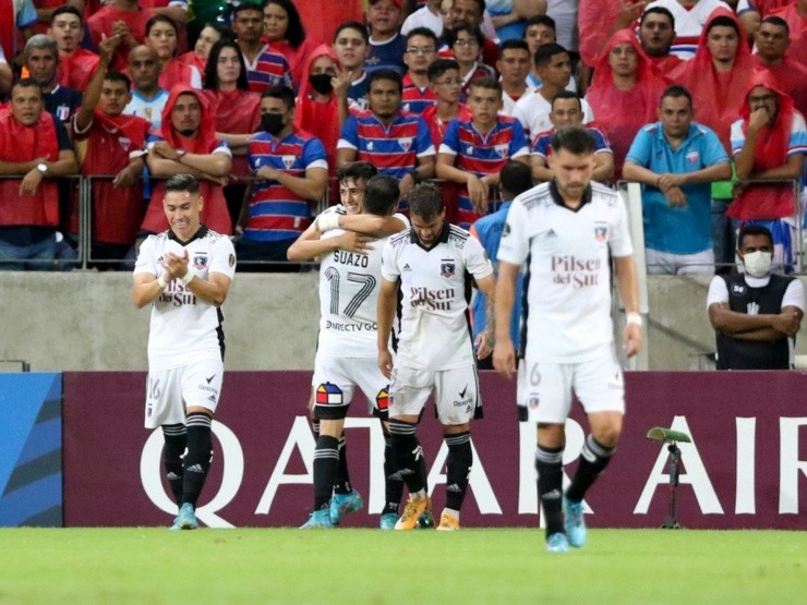 A pesar del encontrón, todo es alegría en el Cacique por su triunfo en Brasil | Foto: Agencia Uno A pesar del encontrón, todo es alegría en el Cacique por su triunfo en Brasil | Foto: Agencia Uno