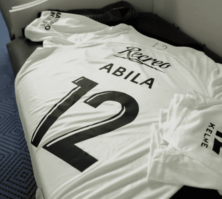 Wanchope juega con la 12 en Colón.