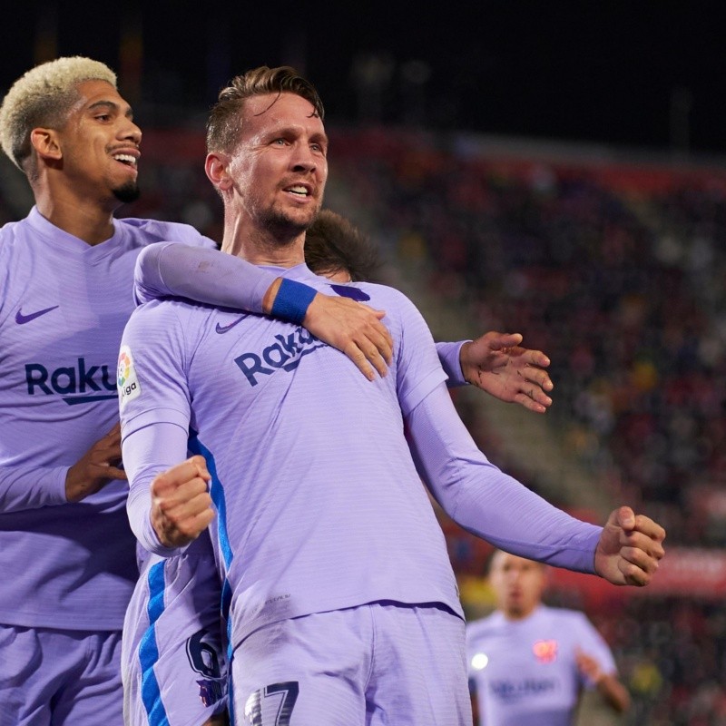 Con tres penales en contra, Barcelona le ganó a Levante con Luuk de Jong como héroe