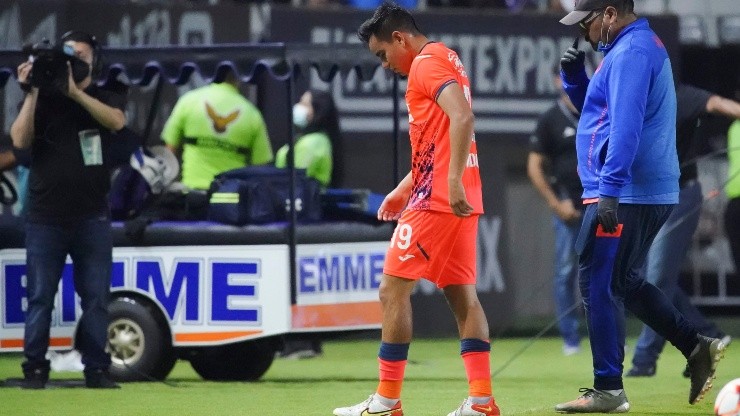 La peor noticia para Cruz Azul: Se confirma la dura lesión de Charly Rodríguez