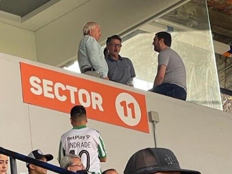 En América explotan contra Osorio por tomarse fotos con hinchas de Nacional