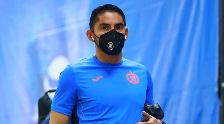 Chuy Corona seguirá fuera de Cruz Azul. (Imago 7