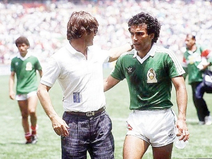 Milutinovic junto a Hugo Sánchez en México 1986