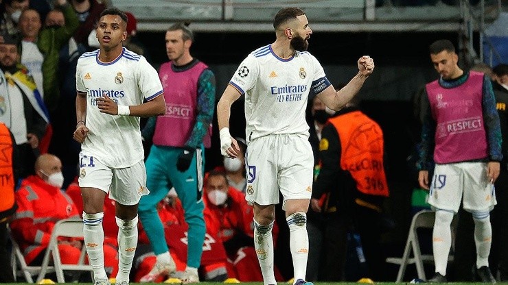 Benzema y Rodrygo celebran.