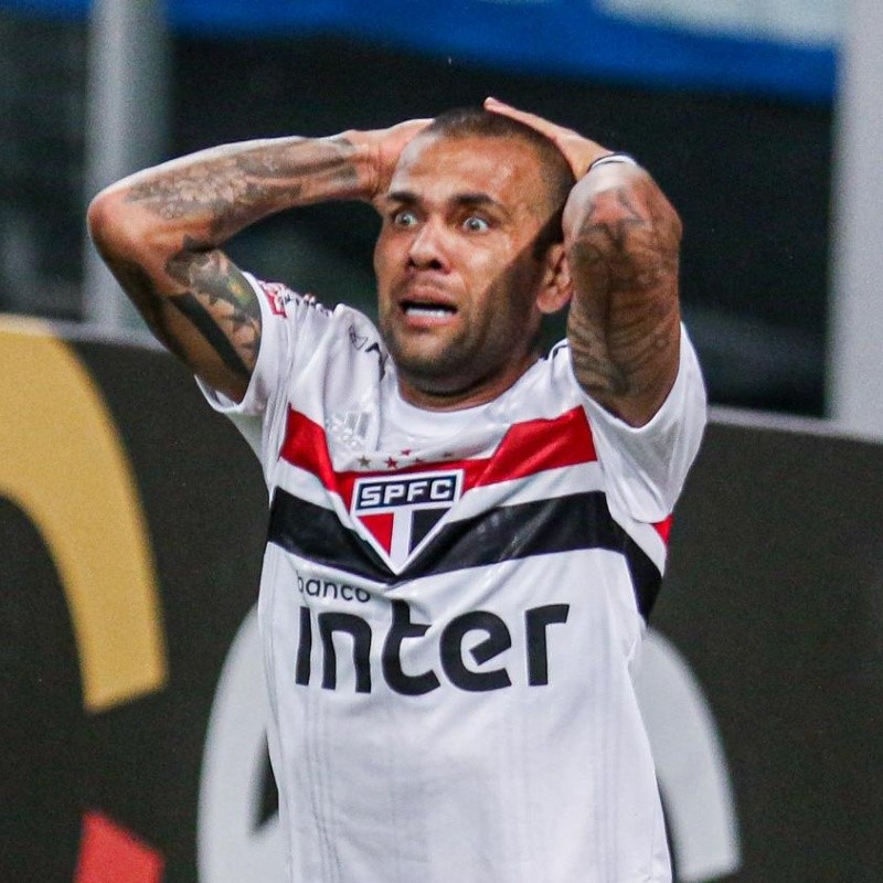 São Paulo rebate críticas de Daniel Alves e expõe bastidores sobre rescisão contratual; CONFIRA