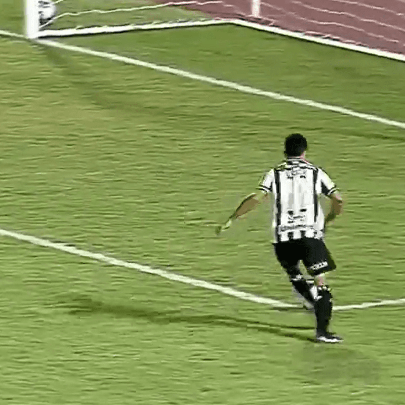 VIDEO | Nadie lo puede creer: el gol errado del año ocurrió en la Copa Sudamericana