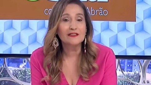 Sonia Abrão defende Arthur Aguiar com unhas e dentes em seu programa