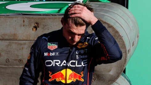 Max Verstappen, preocupado por los problemas en su monoplaza.