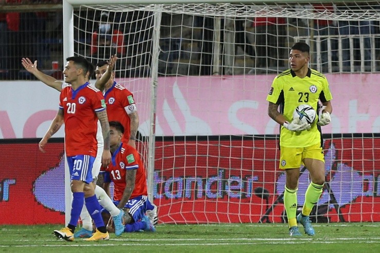 El portero nacional ha tenido buenas actuaciones en La Roja | Foto: Agencia Uno 