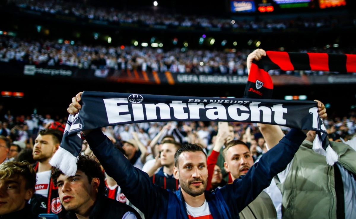 Barcelona: why there were 30,000 Eintracht Frankfurt supporters at Camp Nou