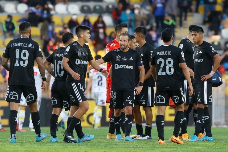 Los Azules buscarán sumar un triunfo ante Palestino | Foto: Agencia Uno 